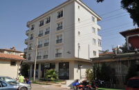 Petek Apartmanı
